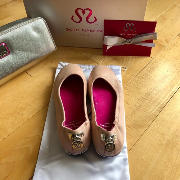 BNIB Soto Massini Nude Ballet Flats - Picture 5 of 9